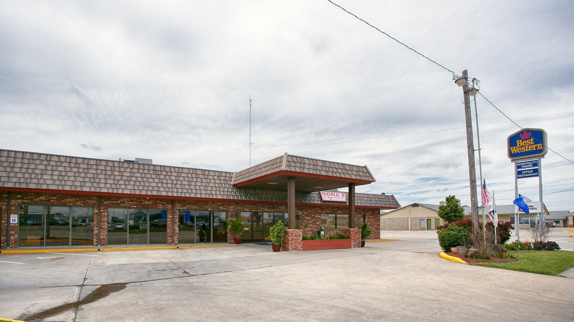 Best Western Hospitality House Emporia Exterior photo